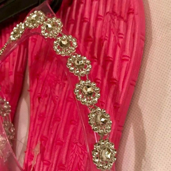 Sandals - Picture 2 of 4